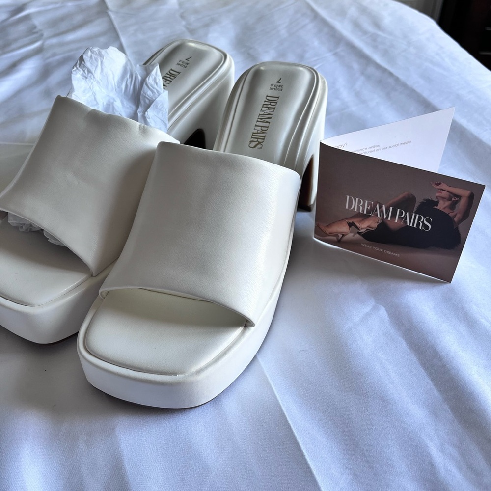 Dream Pairs Women's White Mules